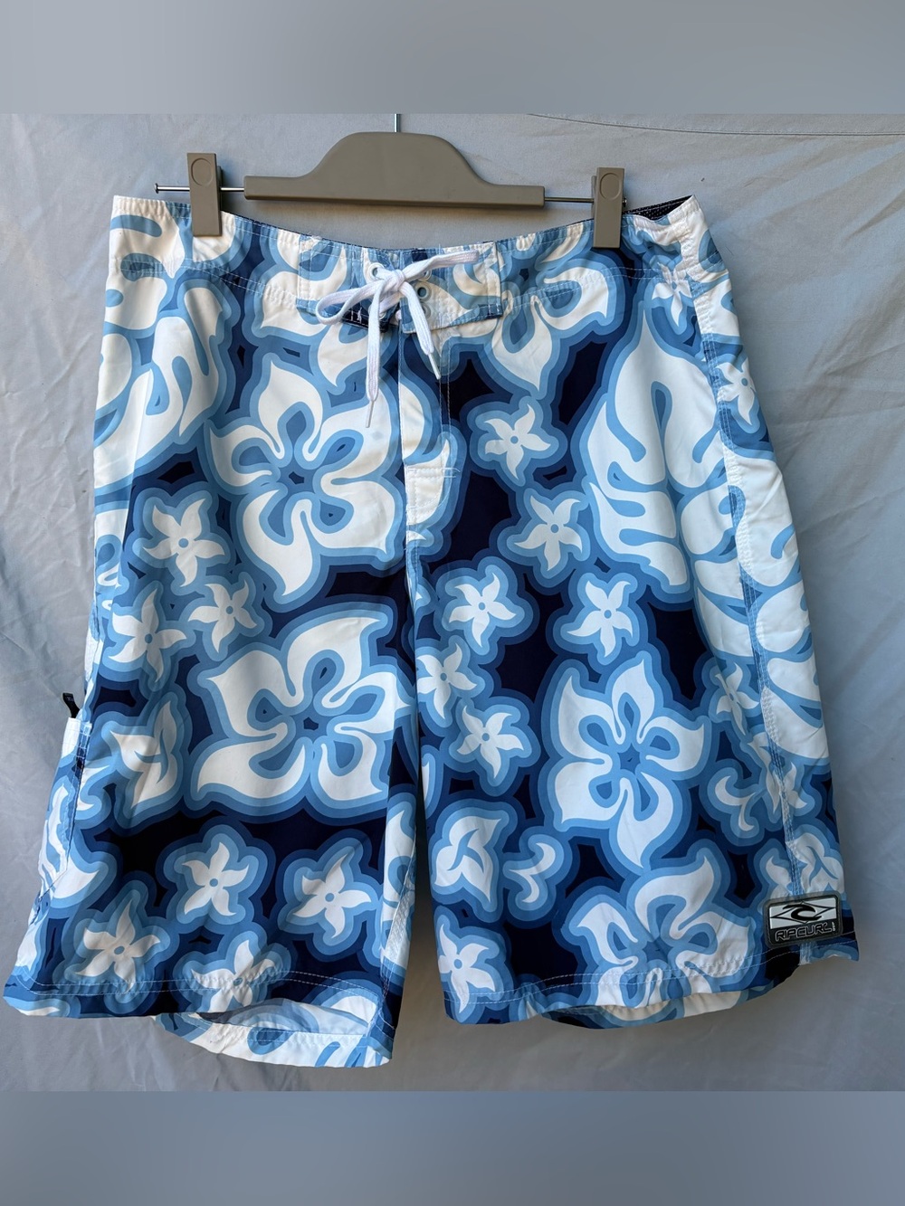 Rip Curl Men's Blue & White Floral Boardshorts